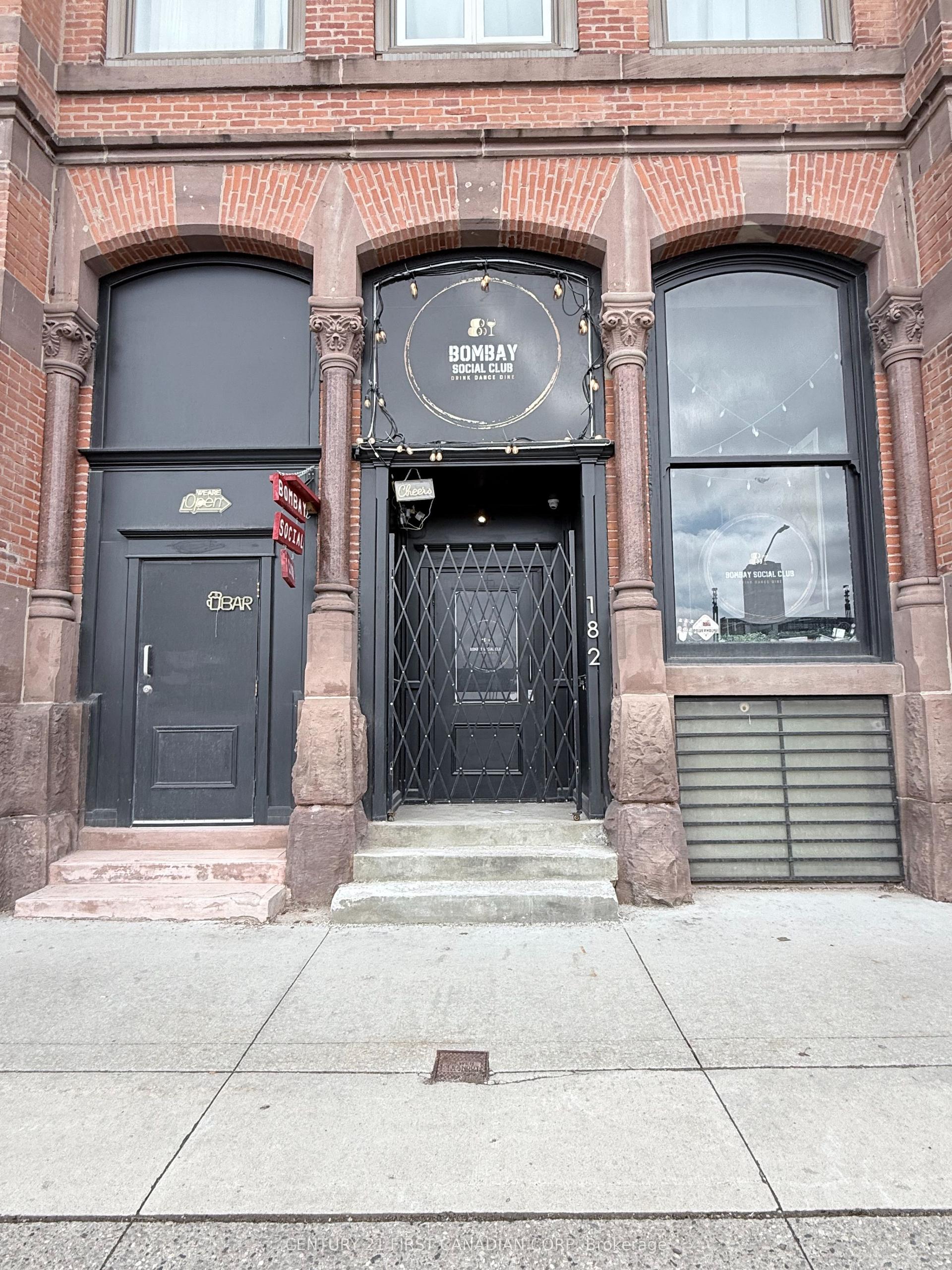 182 York Street — photo 1