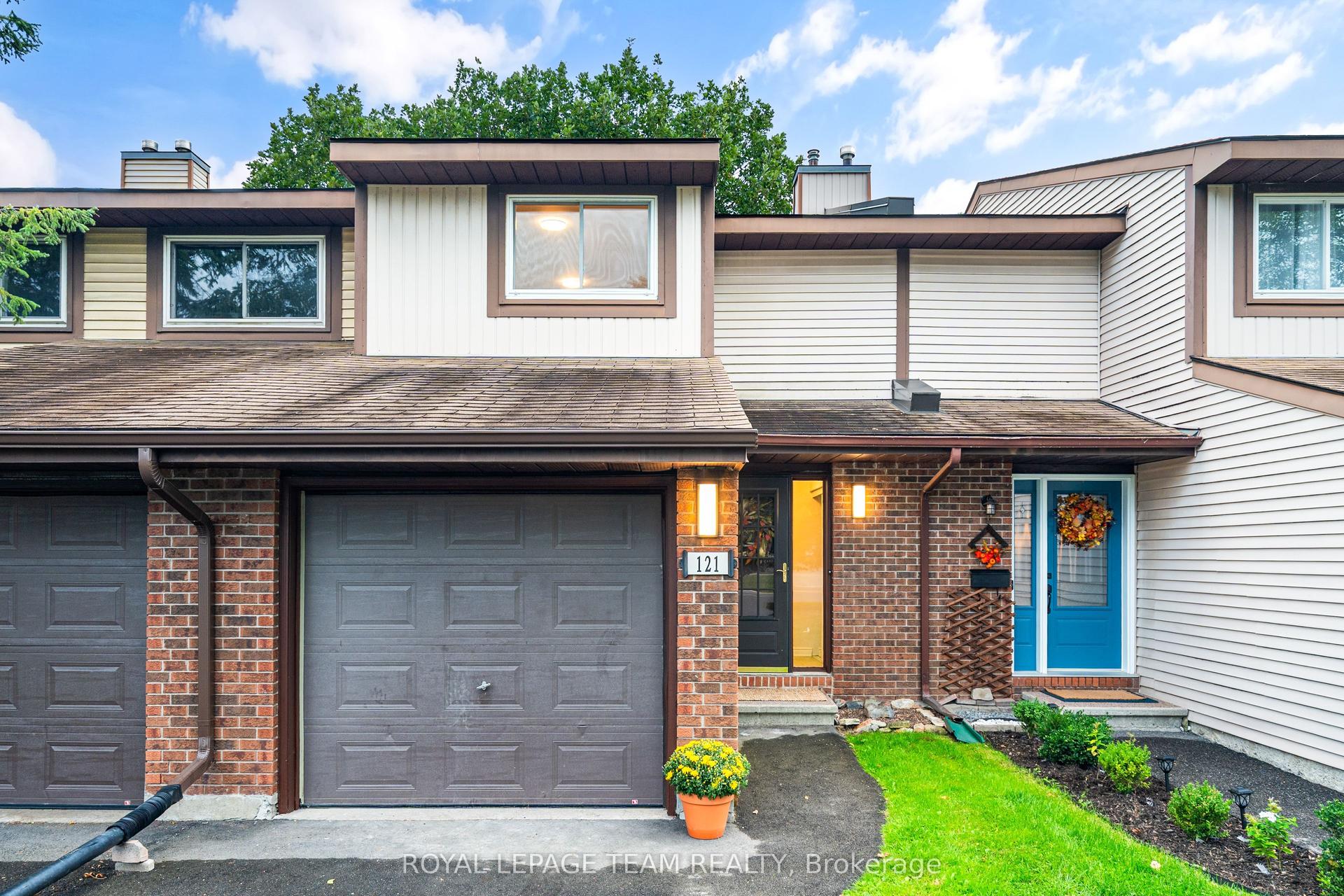 121 CASTLEFRANK Road 15 #15, Kanata — Condo Town for sale, photo 1