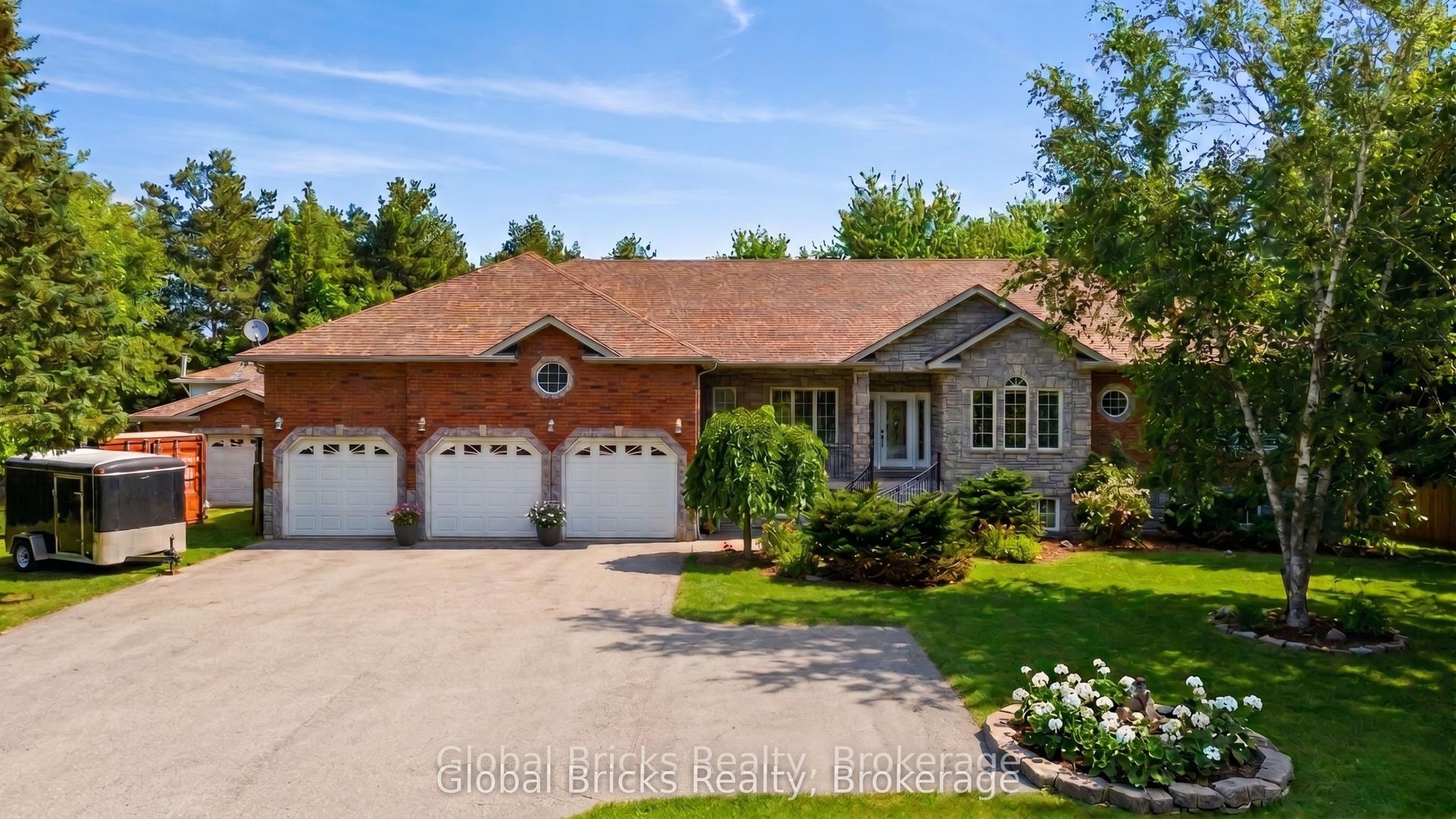 14 Fisher Drive — photo 1