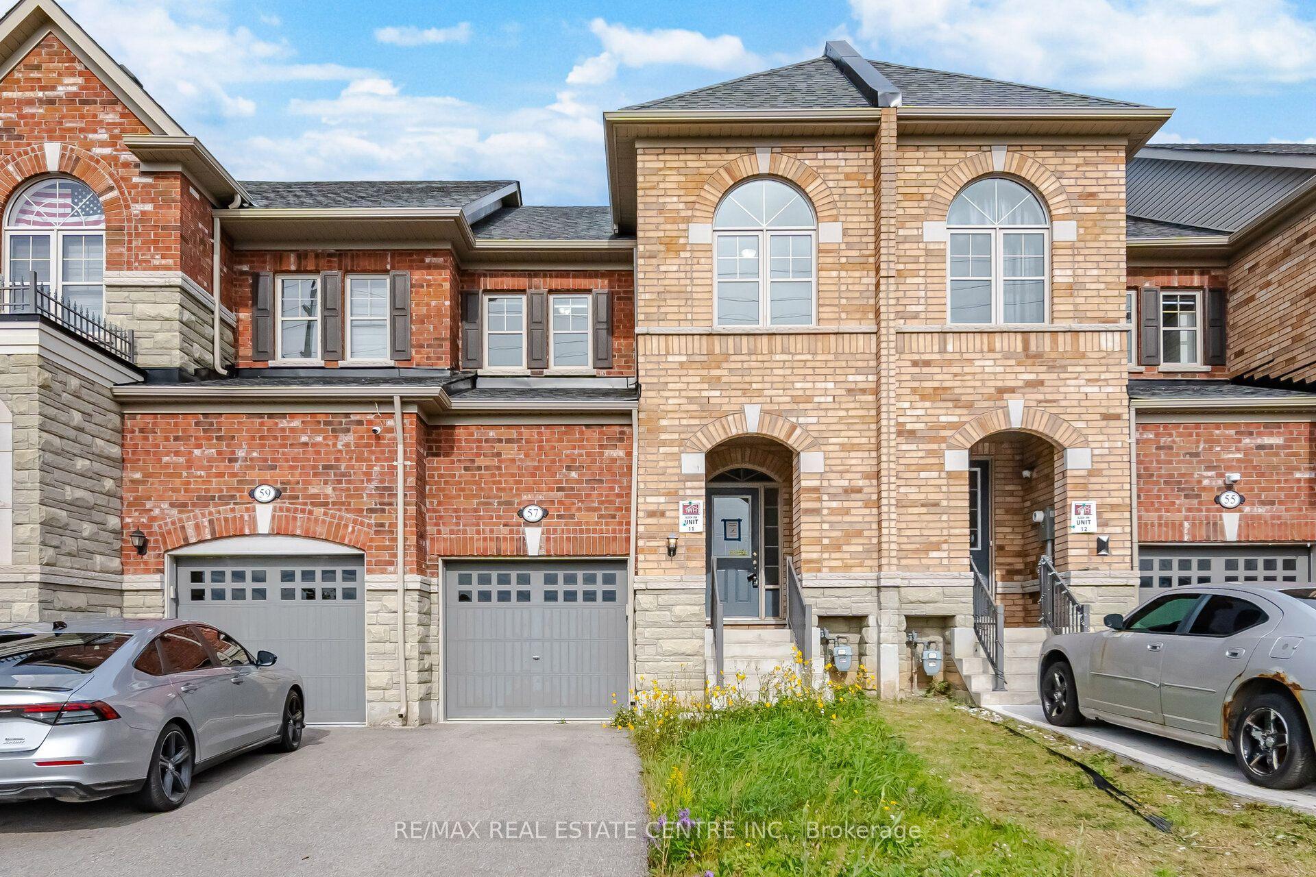 57 Benhurst Crescent, Brampton — Townhouse for sale, photo 1