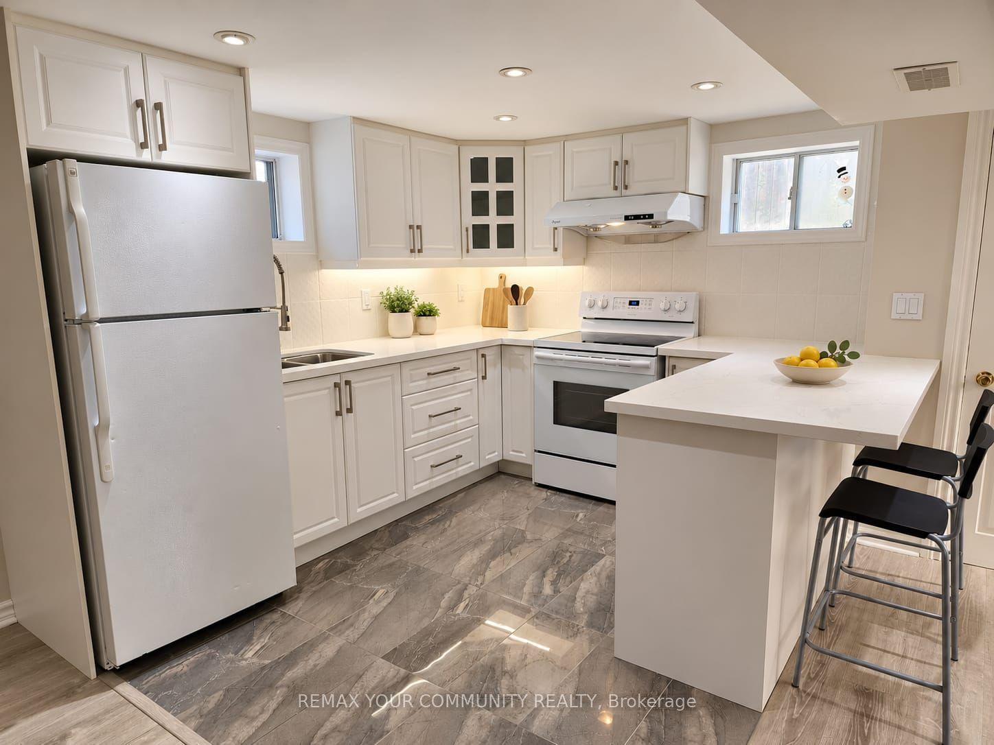 387 Paliser Crescent N Lower Level #Lower Level, Richmond Hill — Detached for lease, photo 1
