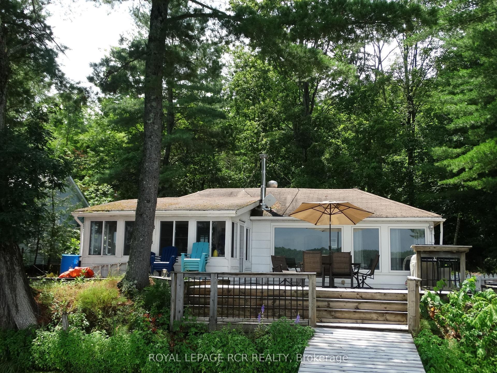 2105 White Lake Road W, Douro-Dummer — Detached for sale, photo 1