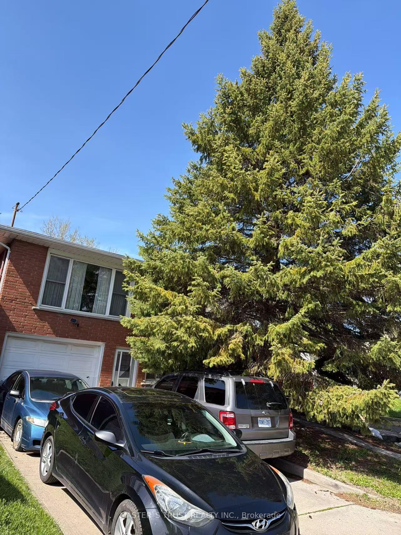 32 Gale Crescent — photo 1