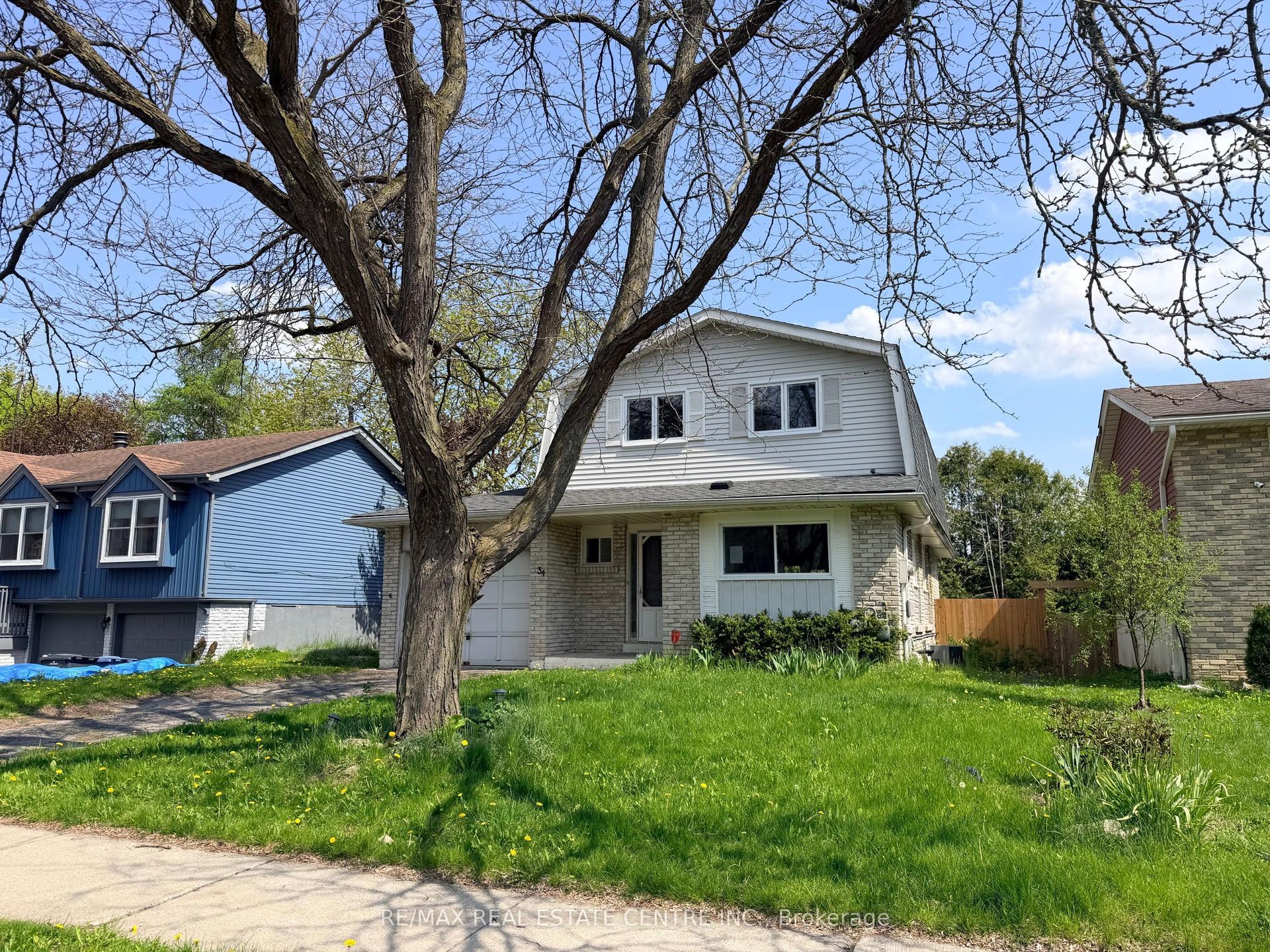 34 Woodridge Drive — photo 1