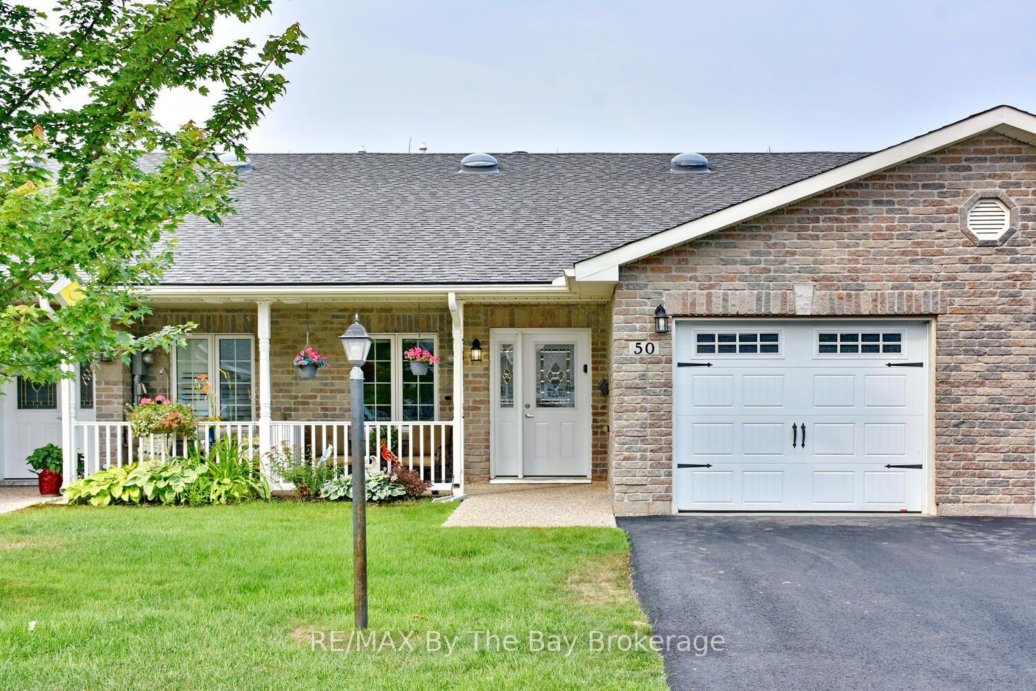 50 Clover Crescent — photo 1