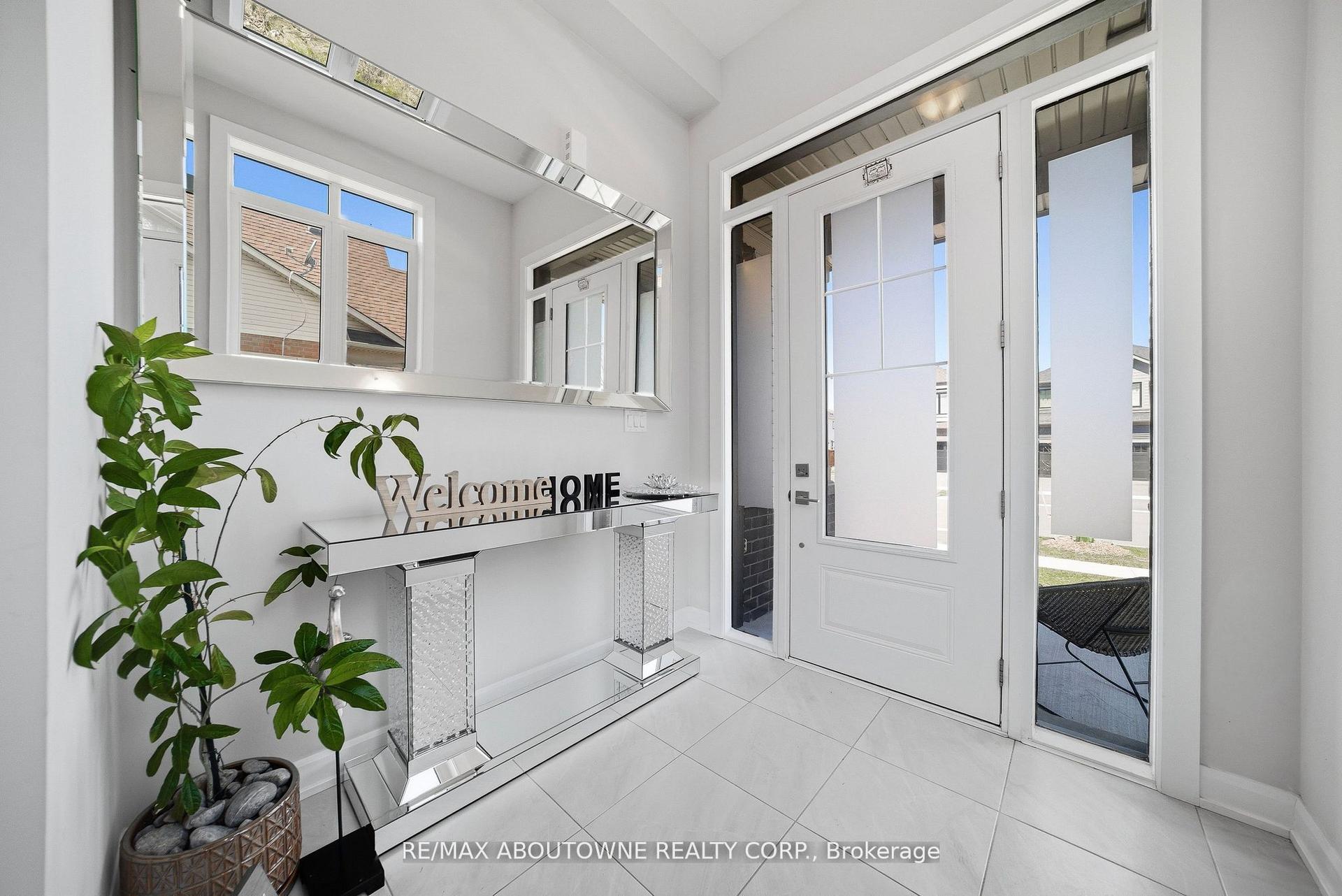 37 Riesling Street, Grimsby — Detached for sale, photo 1