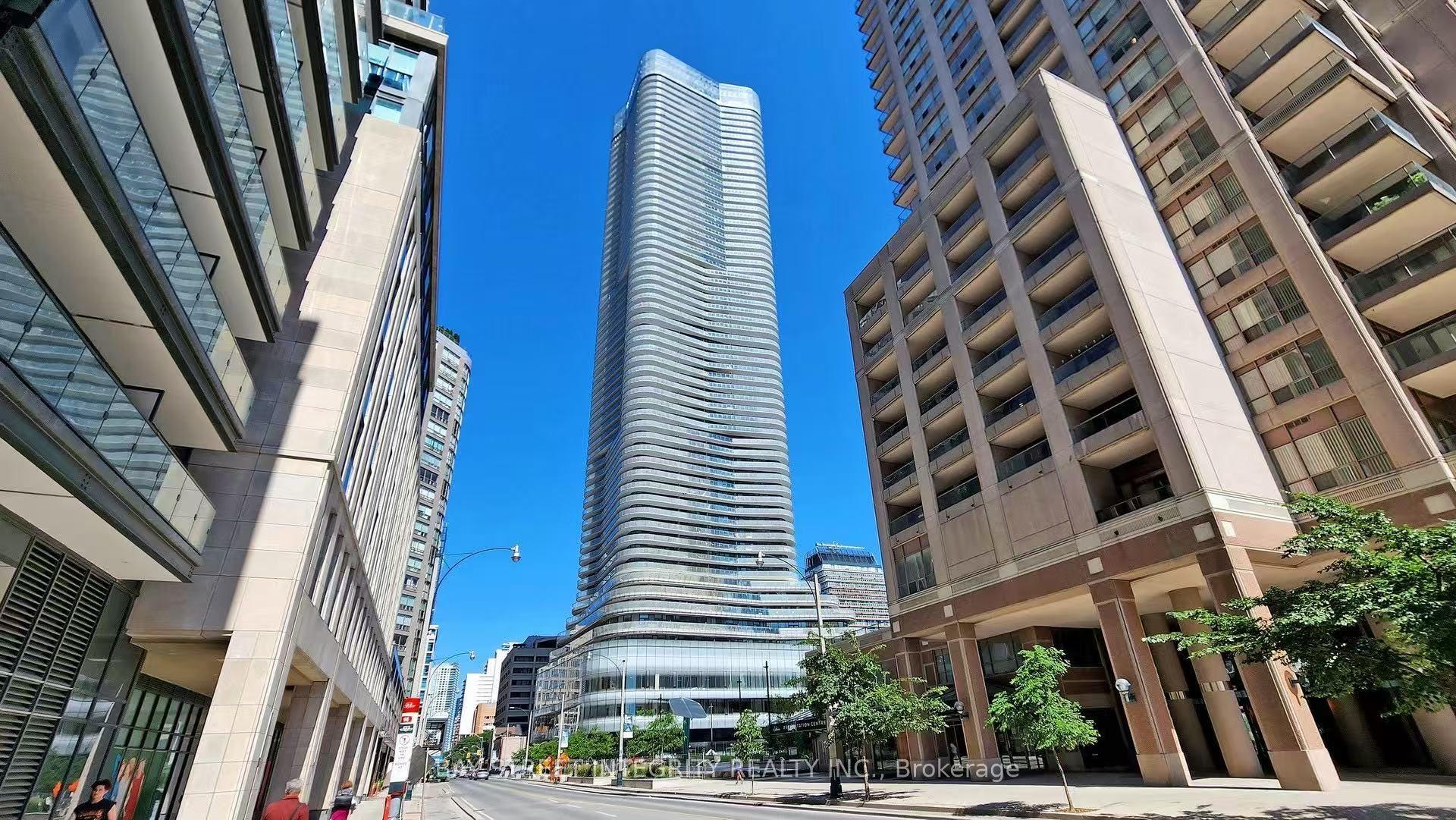 11 Wellesley Street W 4106 #4106, Toronto — Condo for lease, photo 1