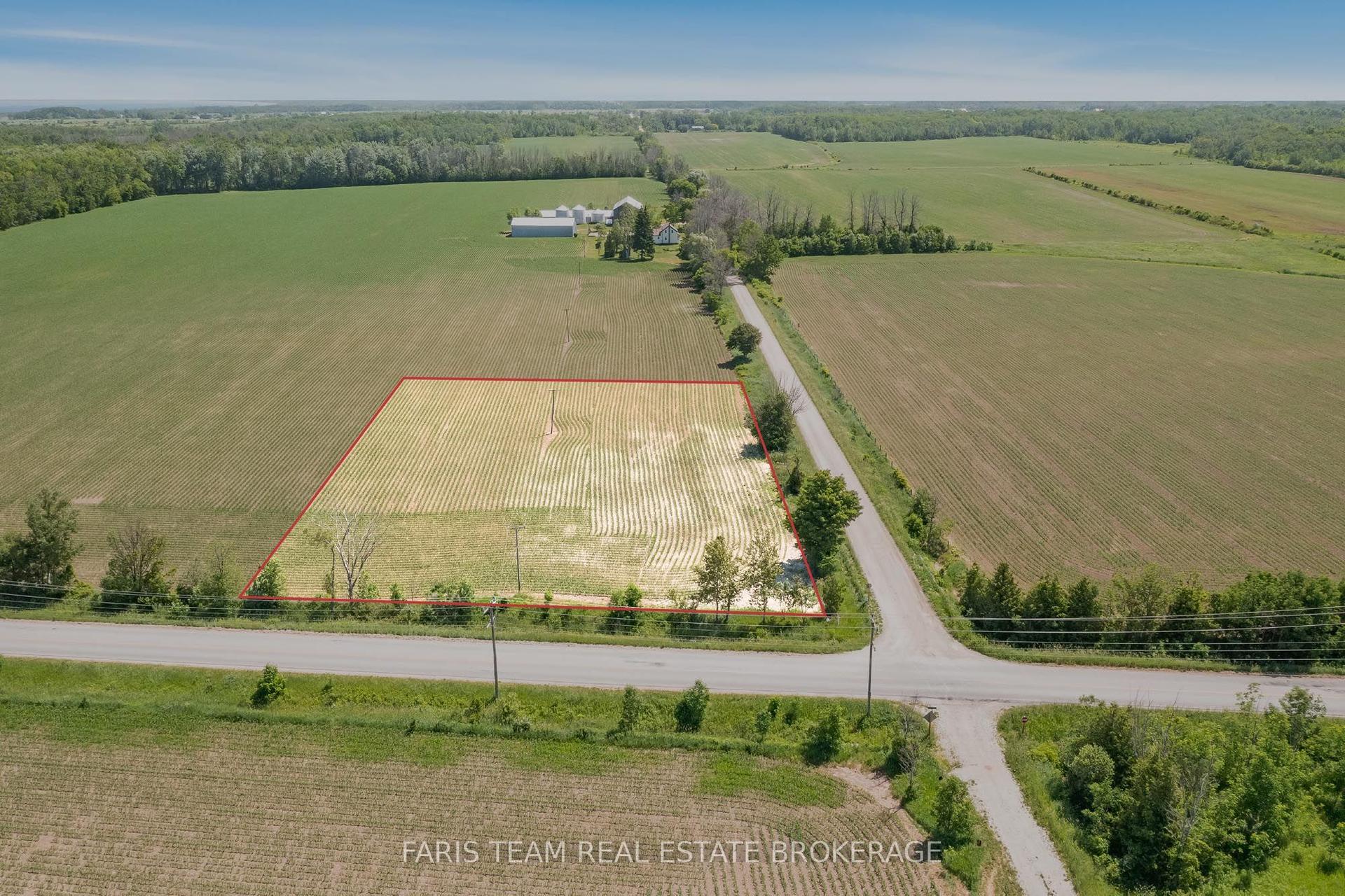 7046 Sideroad 30/31 Nottawasaga N/A — photo 1