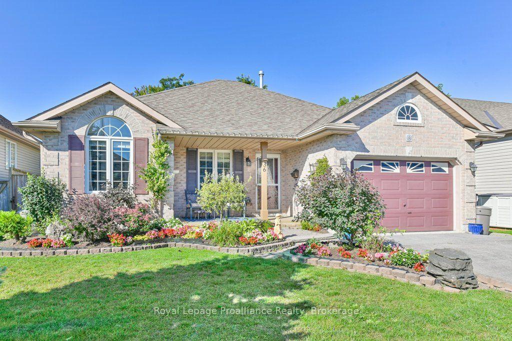 36 Heartwood Drive, Belleville — Detached for sale, photo 1