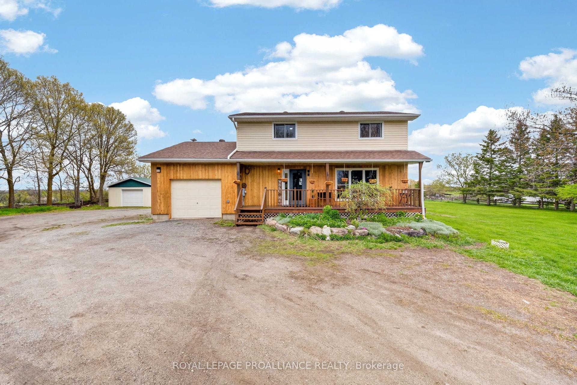235 East Hungerford Road — photo 1