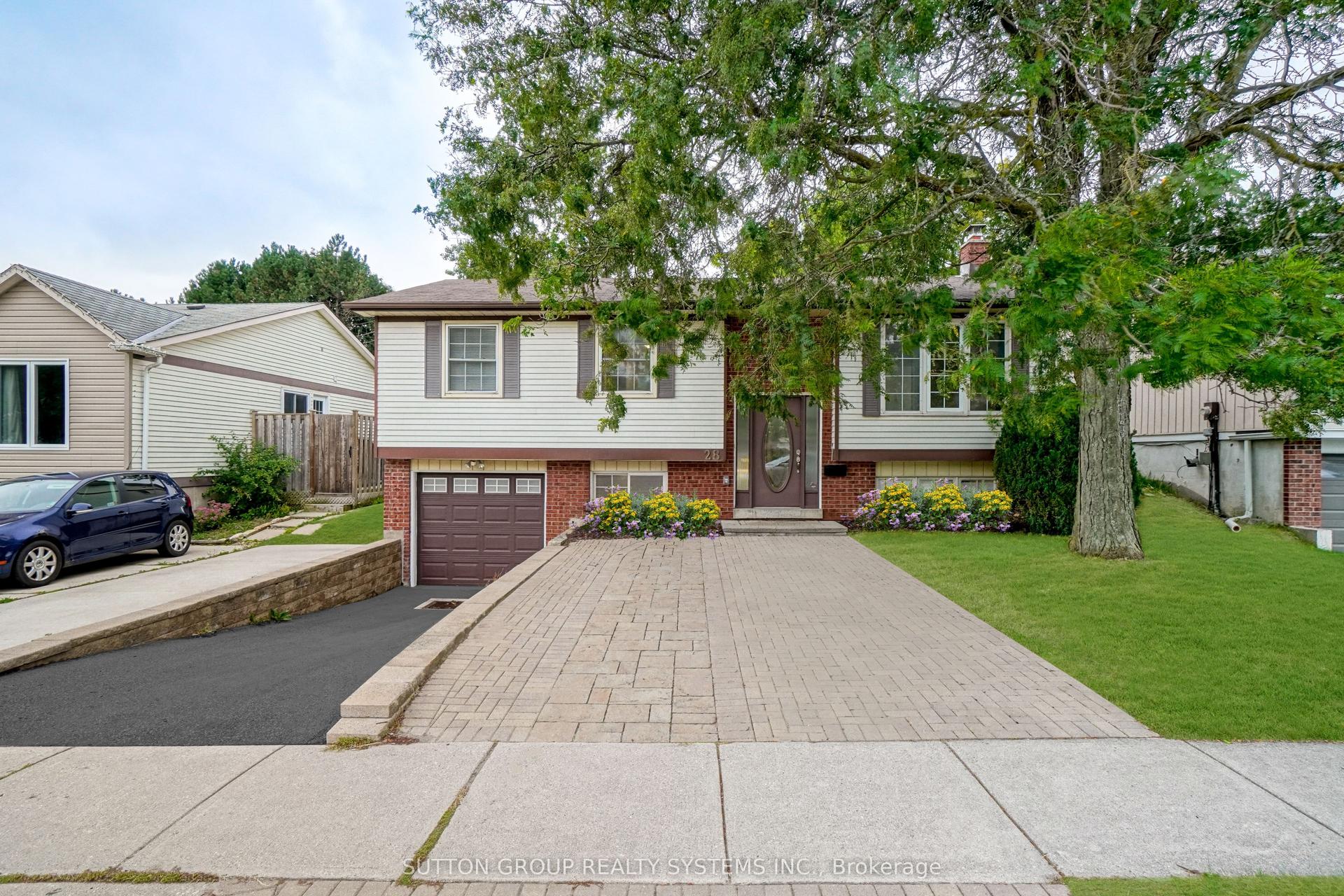28 Cindy Avenue Lower #Lower — photo 1
