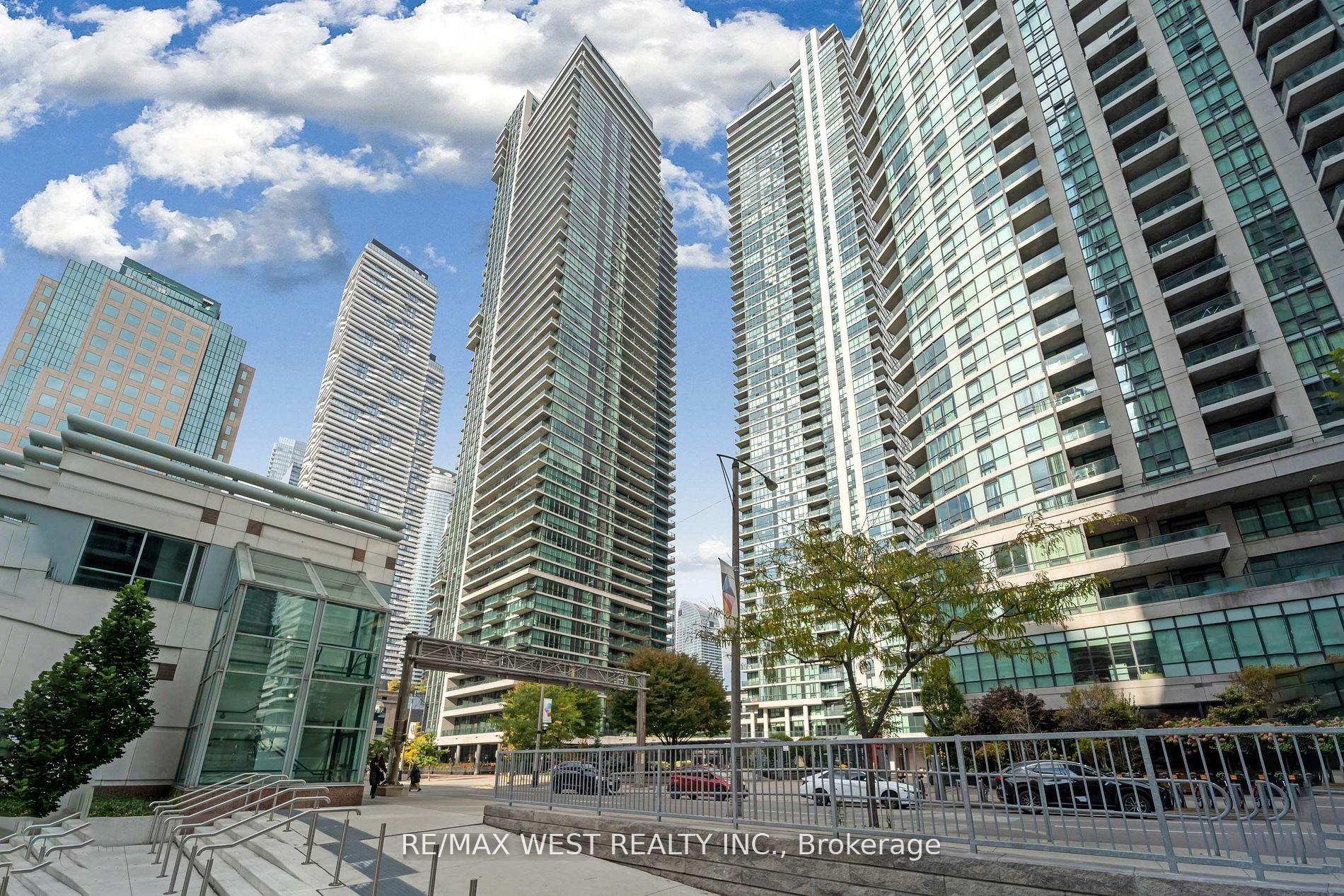 33 Bay Street 2305 #2305 — photo 1