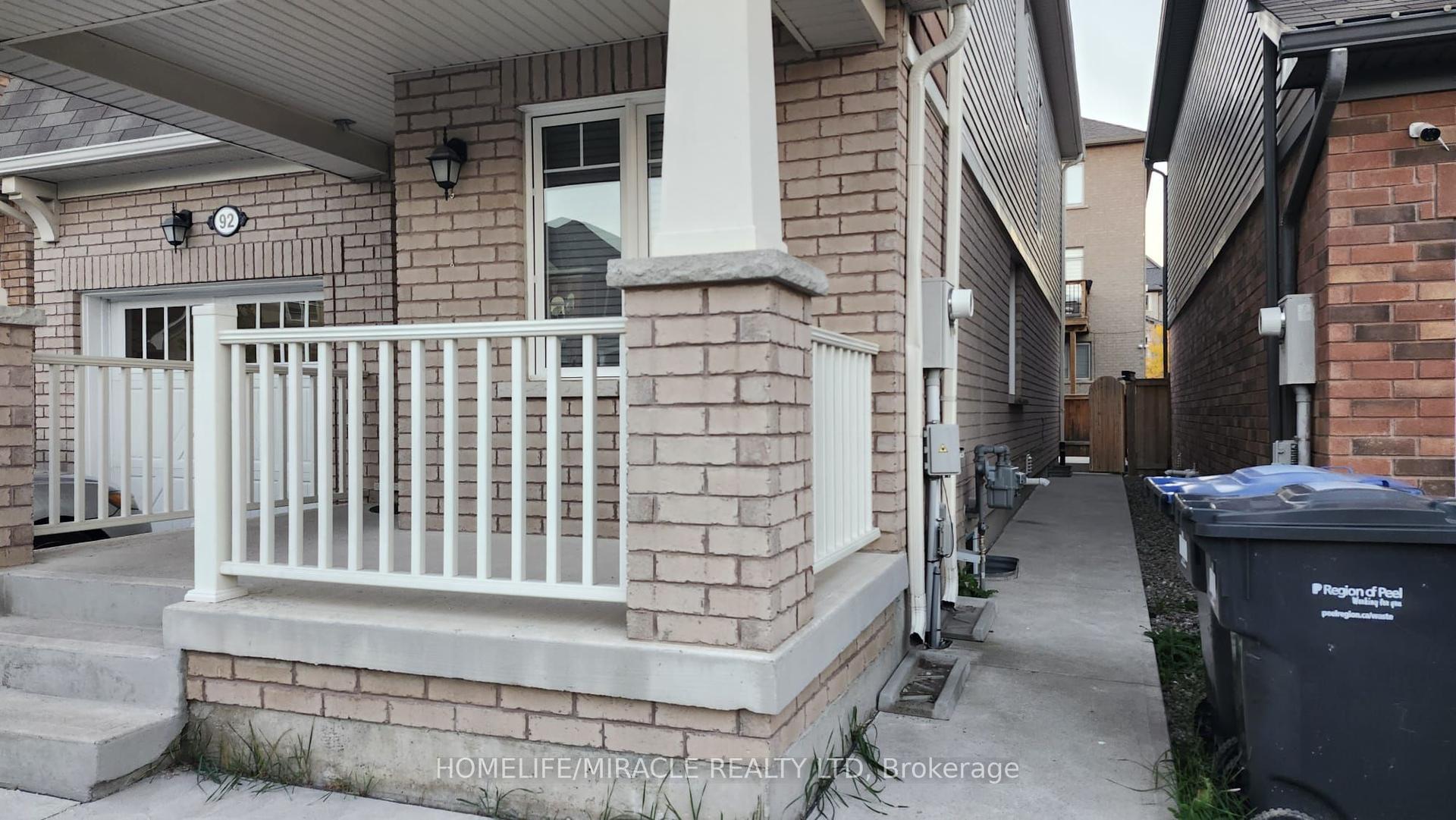 92 Stedford Crescent, Brampton — Detached for lease, photo 1