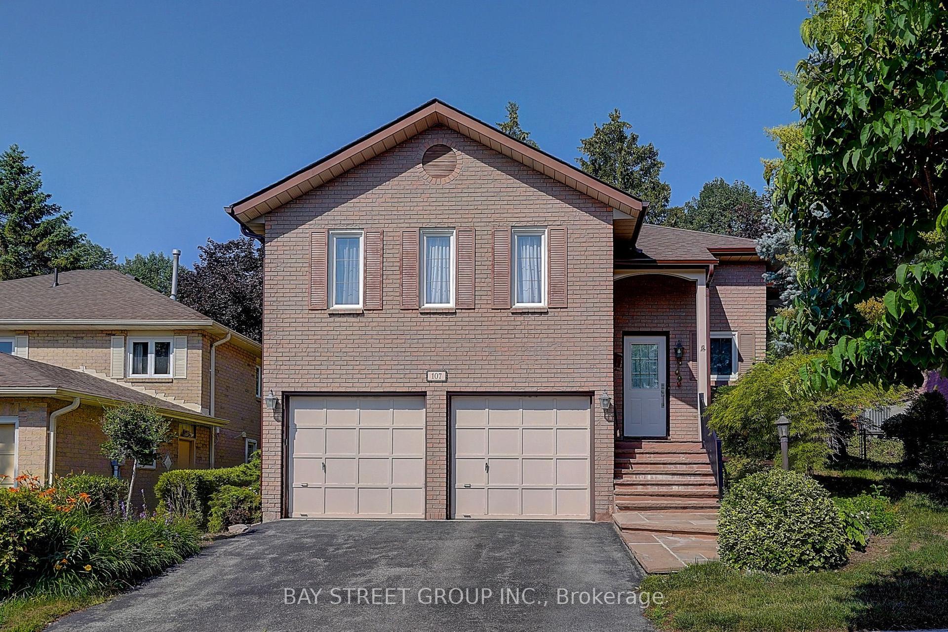 107 Crawford Rose Drive, Aurora — Detached for sale, photo 1
