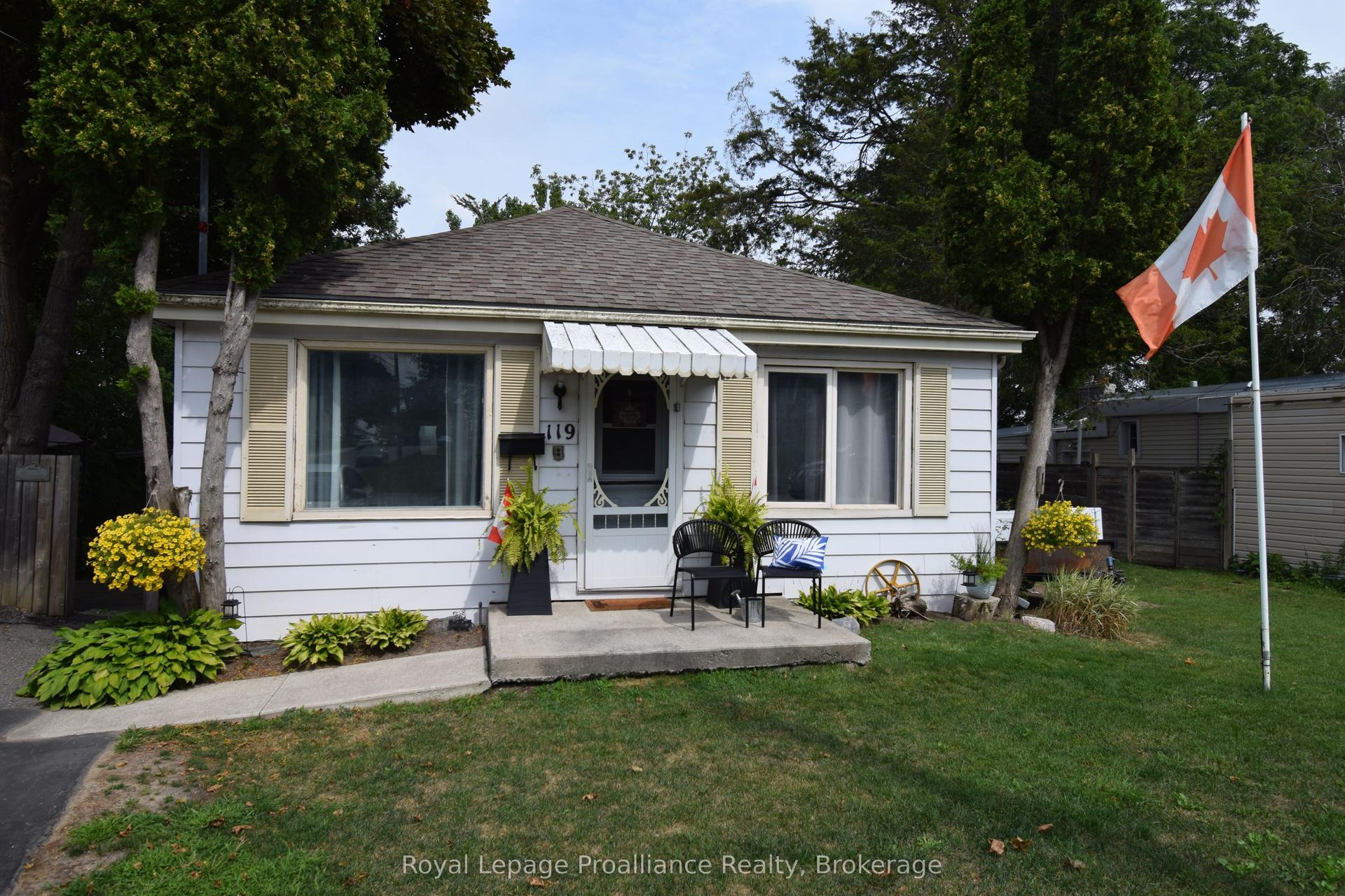 119 Orchard Drive, Belleville — Detached for sale, photo 1