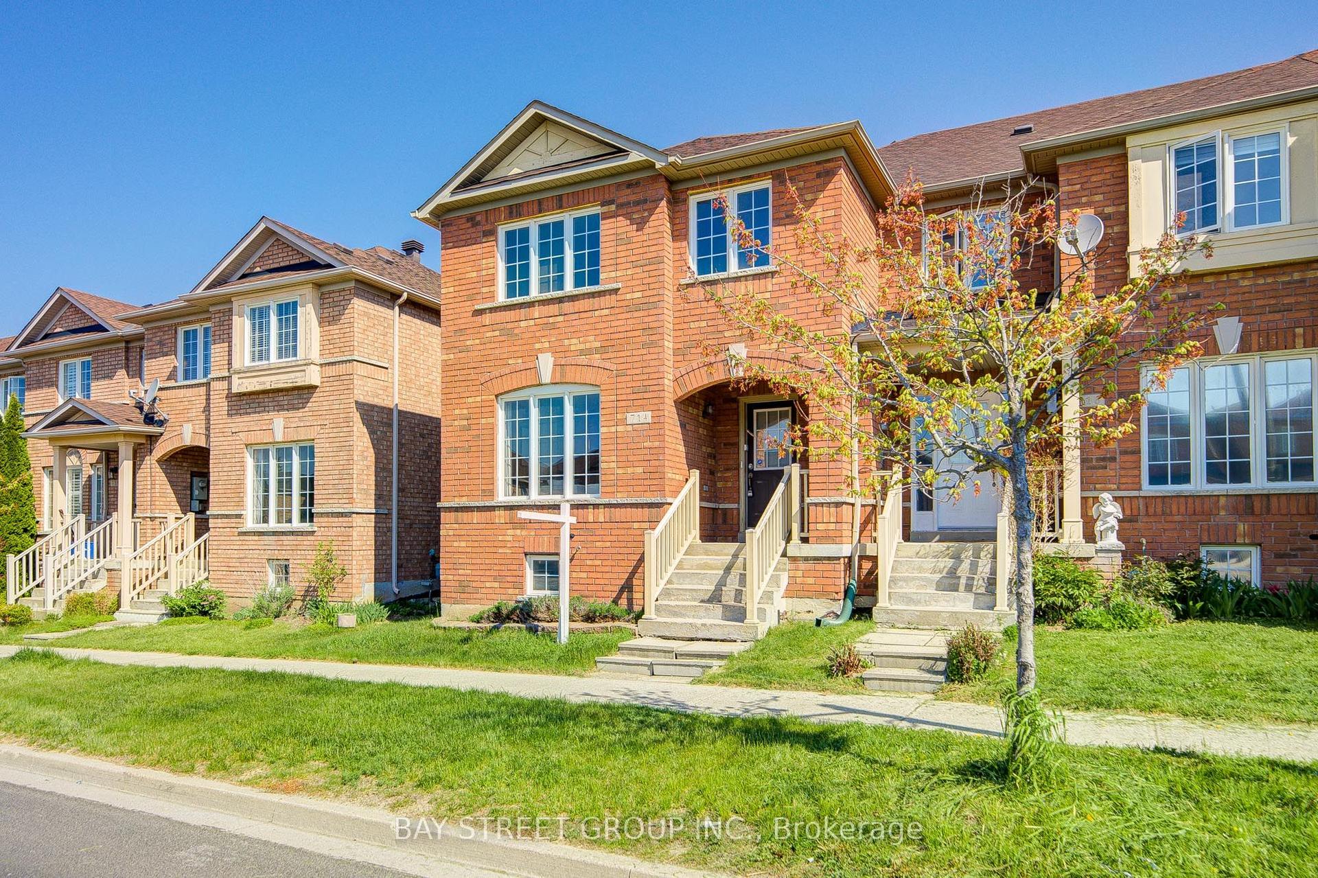 714 Castlemore Avenue — photo 1