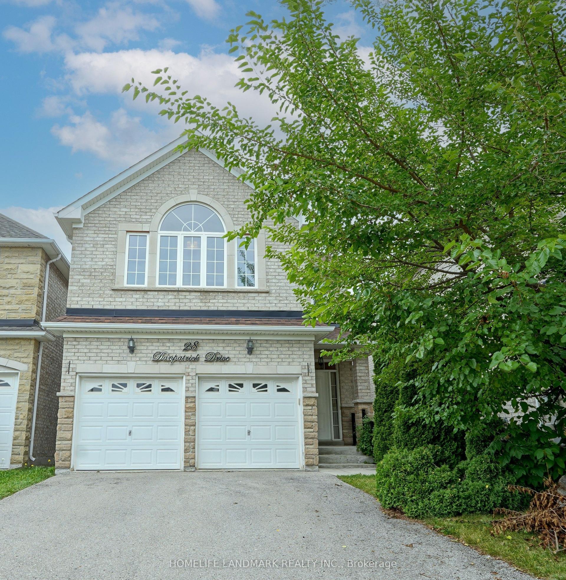 28 Danpatrick Drive, Richmond Hill — Detached for sale, photo 1