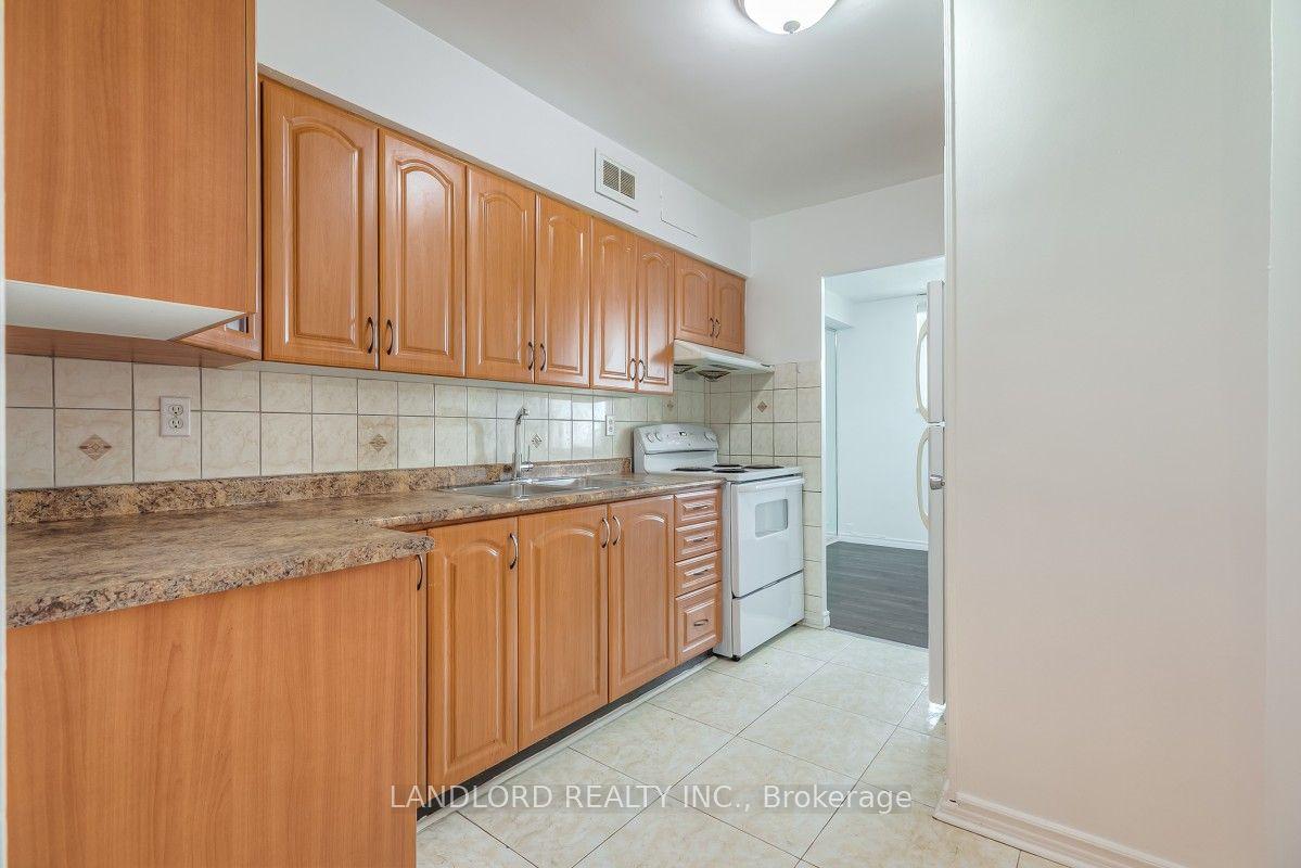 1350 York Mills Road 1802 #1802 — photo 1