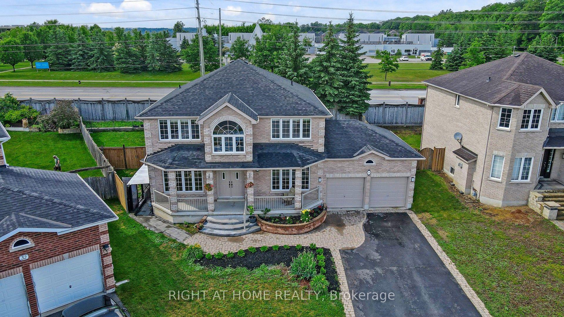 38 Prince George Crescent, Barrie — Detached for lease, photo 1