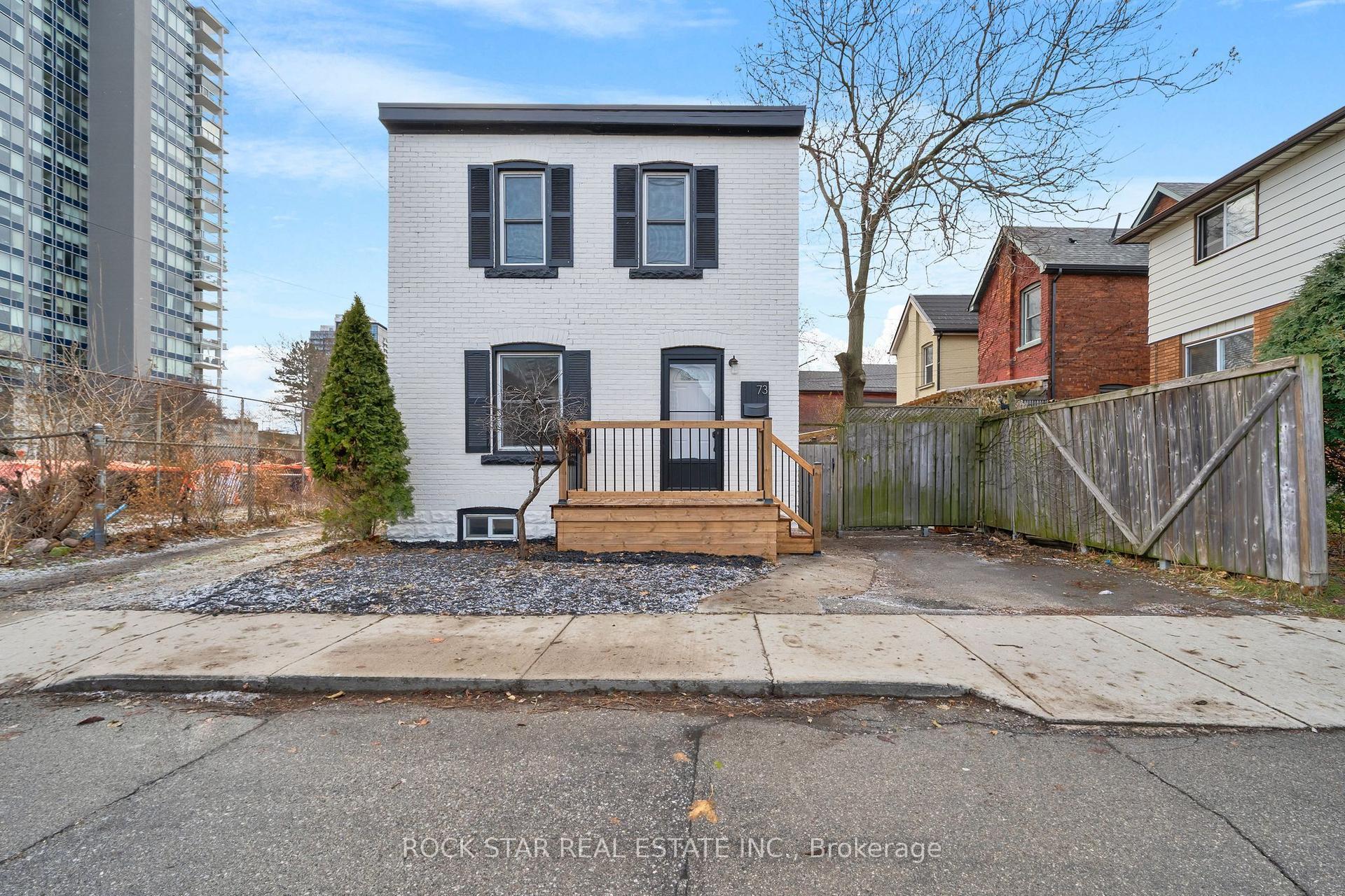 73 Peter Street — photo 1