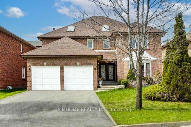8 Cygnus Drive — photo 1