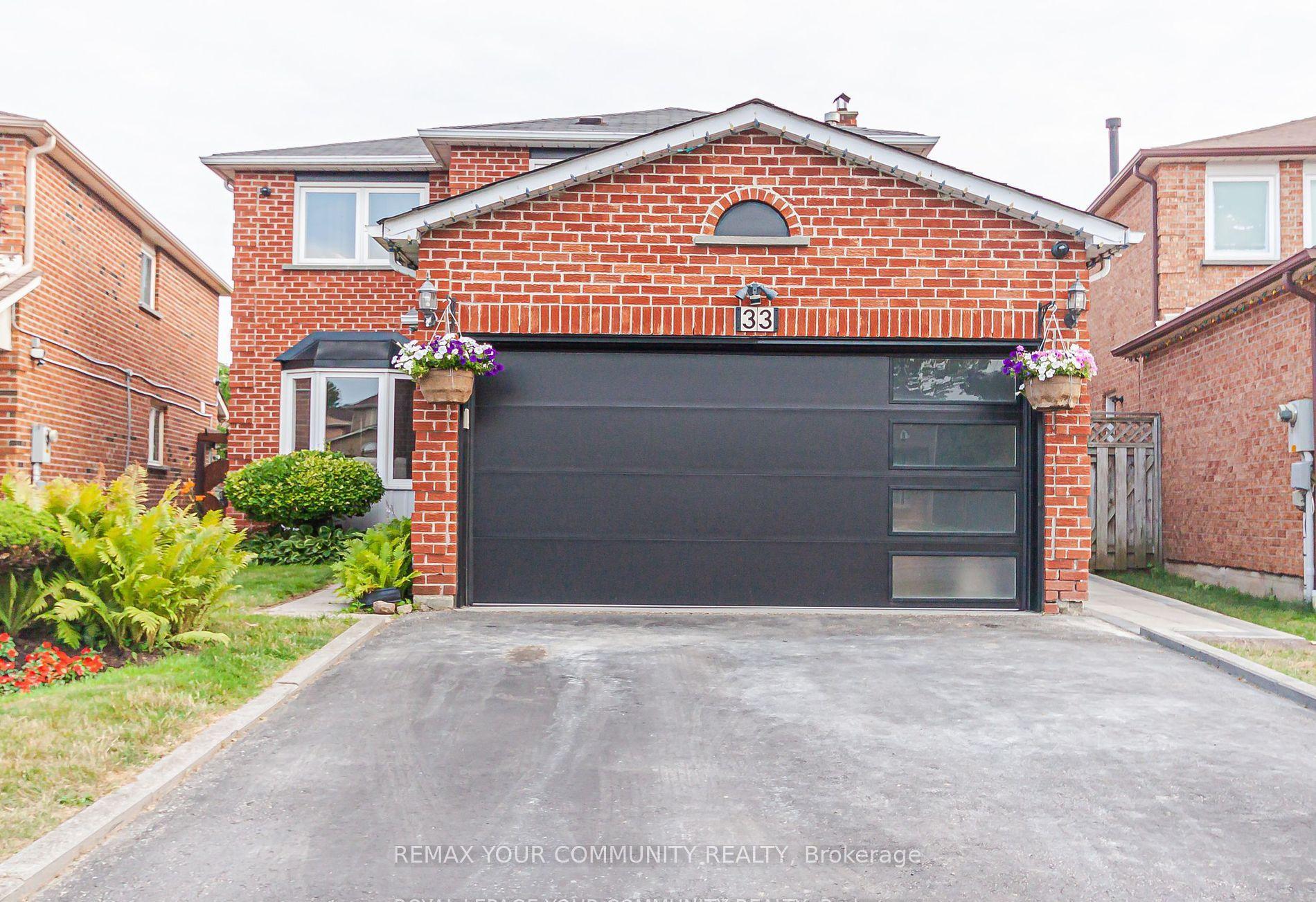 33 Durness Avenue Bsmt #Bsmt — photo 1