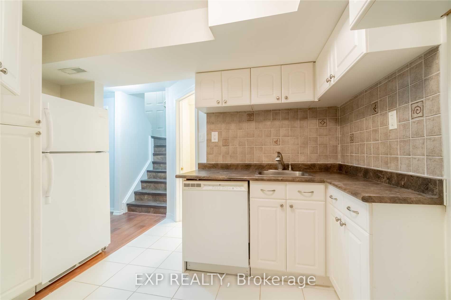 134 Sandown Avenue Bsmt #Bsmt, Toronto — Detached for lease, photo 1