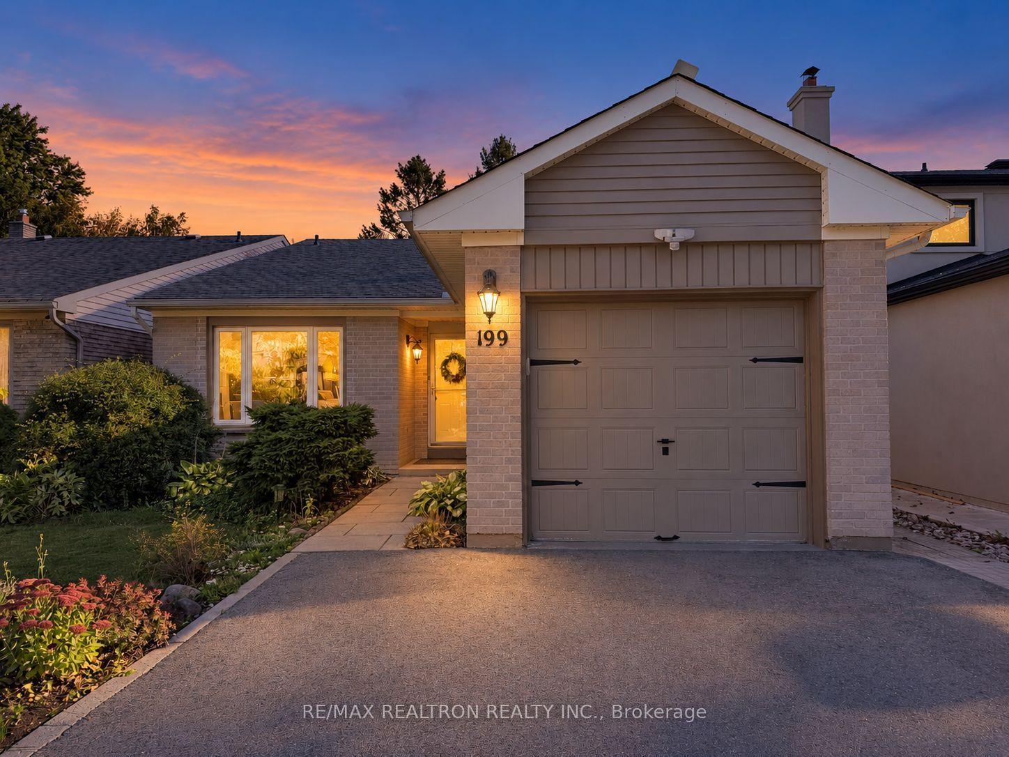 199 Weldrick Road W, Richmond Hill — Detached for sale, photo 1