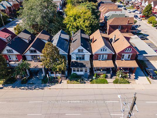 35 Sherman Avenue N, Hamilton — Detached for sale, photo 1
