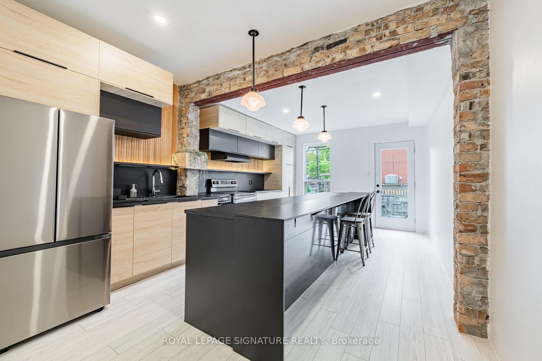 8 Adrian Avenue, Toronto — Semi-Detached for lease, photo 1
