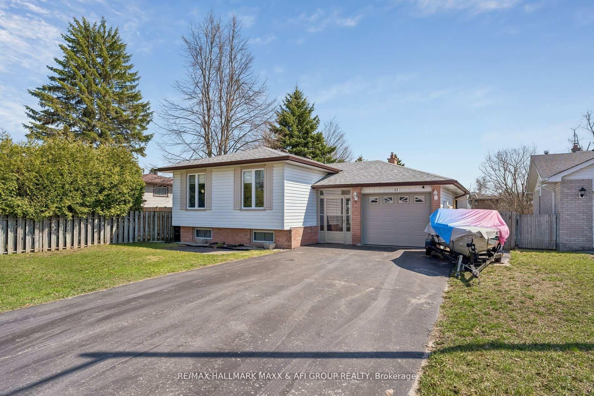 11 Charlotte Court, Barrie — Detached for sale, photo 1