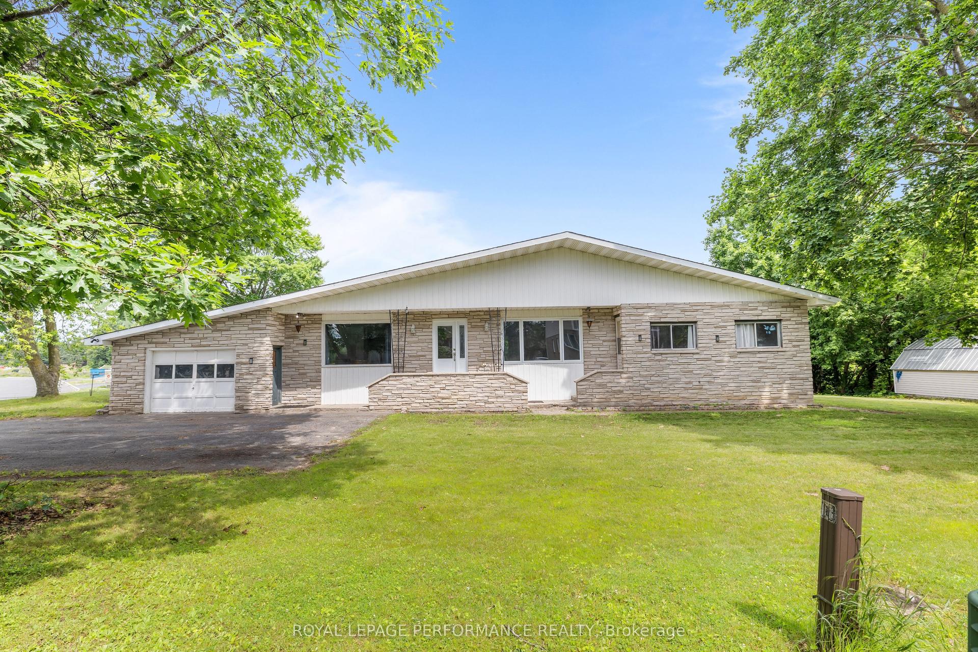 438 Voyageur Place, Russell — Detached for sale, photo 1