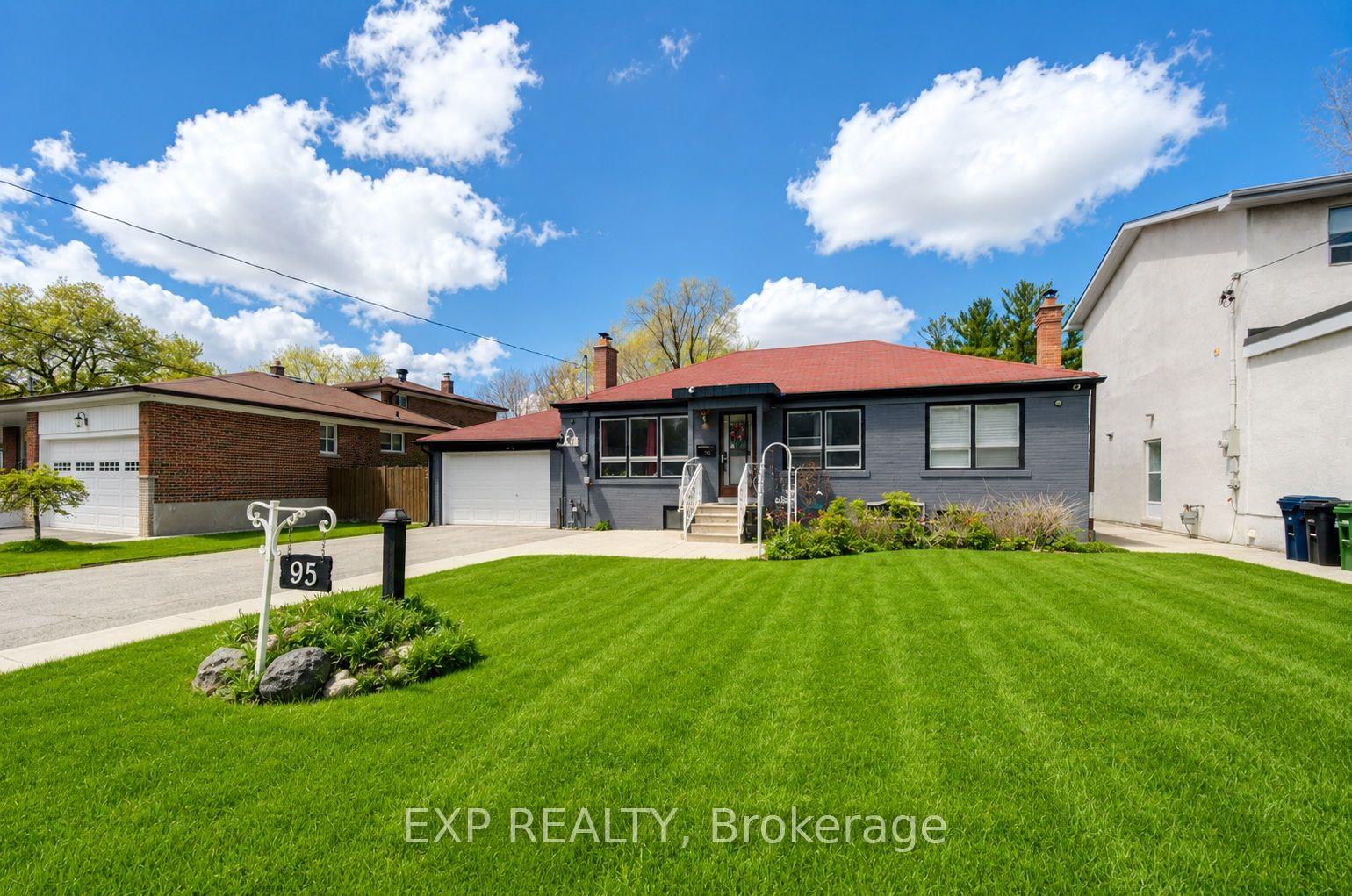 95 Reidmount Avenue E, Toronto — Detached for sale, photo 1