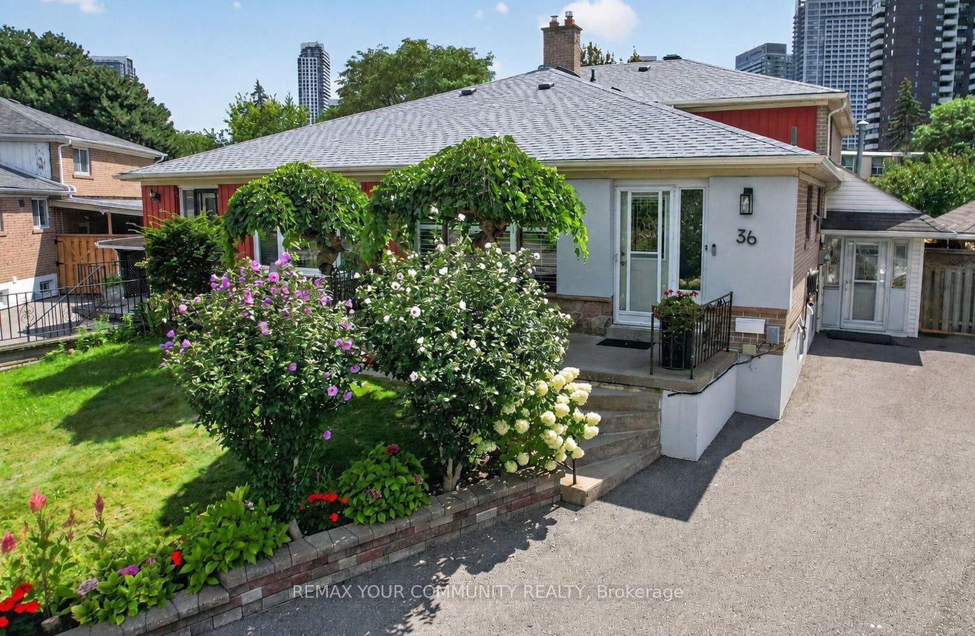 36 Crossbow Crescent, Toronto — Semi-Detached for sale, photo 1