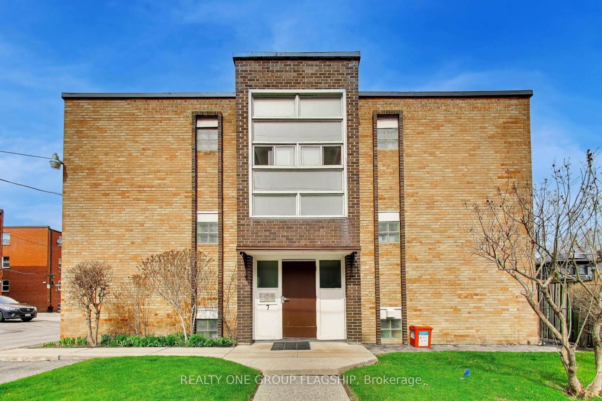 7 Elmwood Avenue S 9 #9, Mississauga — Multiplex for lease, photo 1