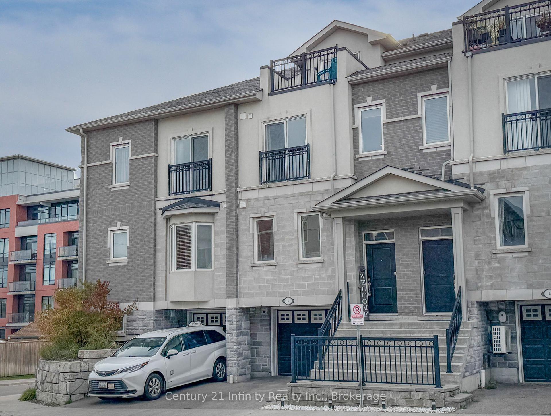 4 Dunsley Way, Whitby — Townhouse for sale, photo 1