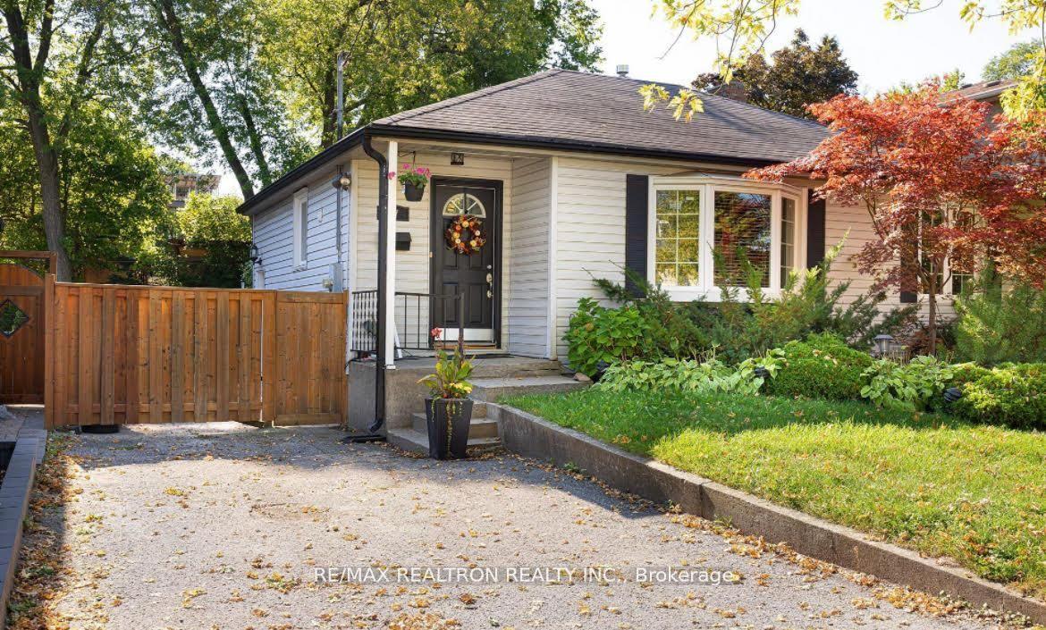 77 Highland Park Boulevard — photo 1
