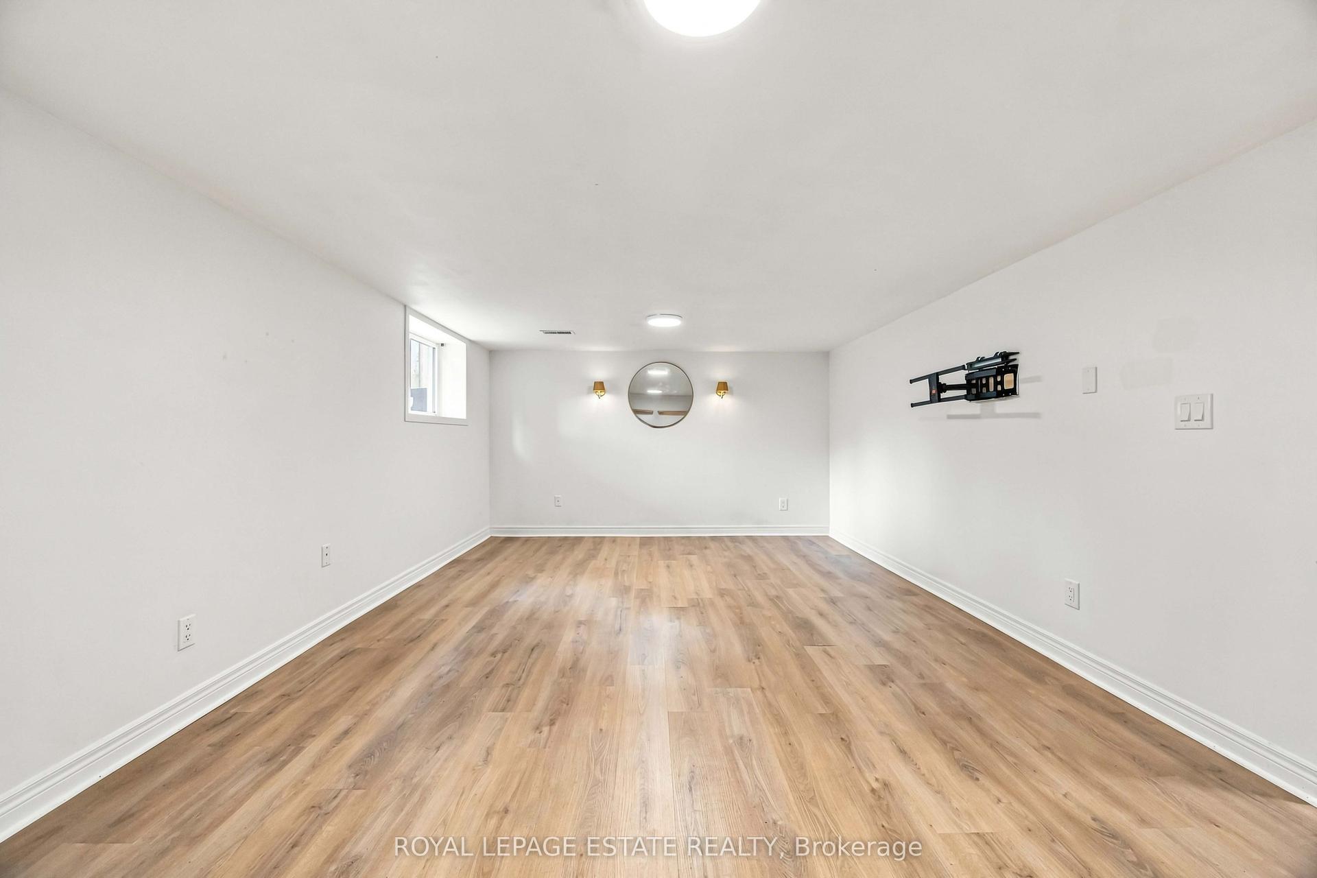 17 Arden Crescent lower #lower, Toronto — Detached for lease, photo 1