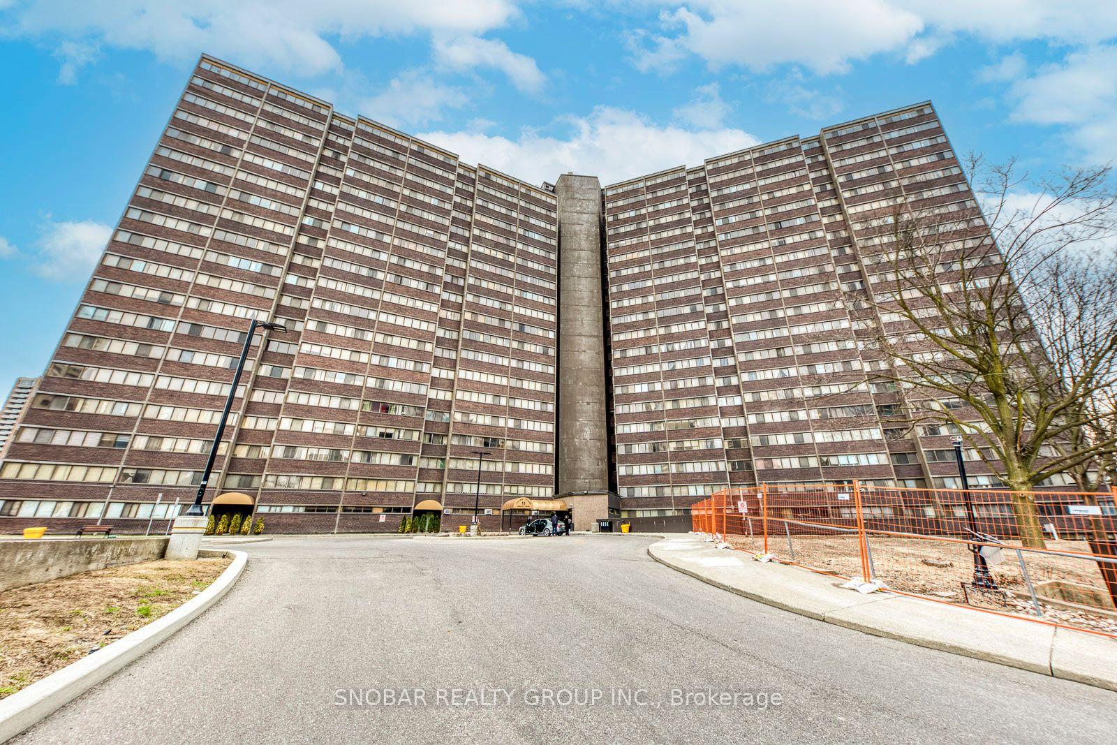 11 Wincott Drive 810 #810, Toronto — Condo for sale, photo 1