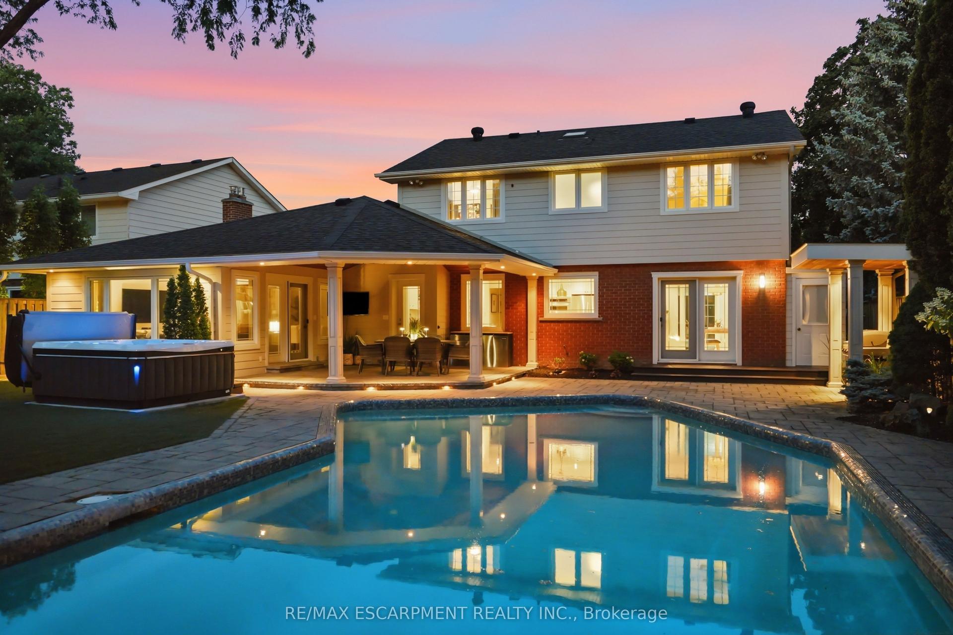 4461 Tremineer Avenue, Burlington — Detached for sale, photo 1