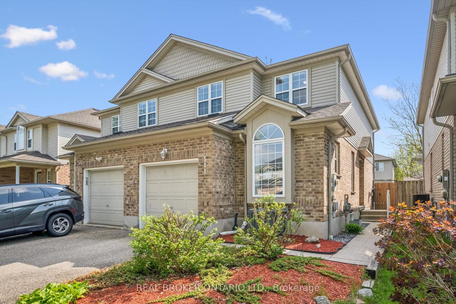 511 Dansbury Drive — photo 1