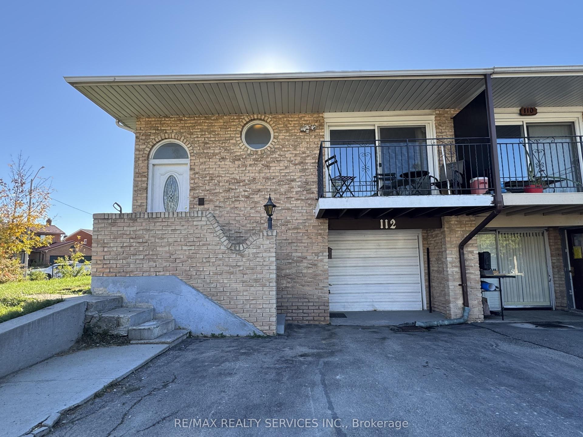 112 Bruce Beer Drive, Brampton — Semi-Detached for sale, photo 1