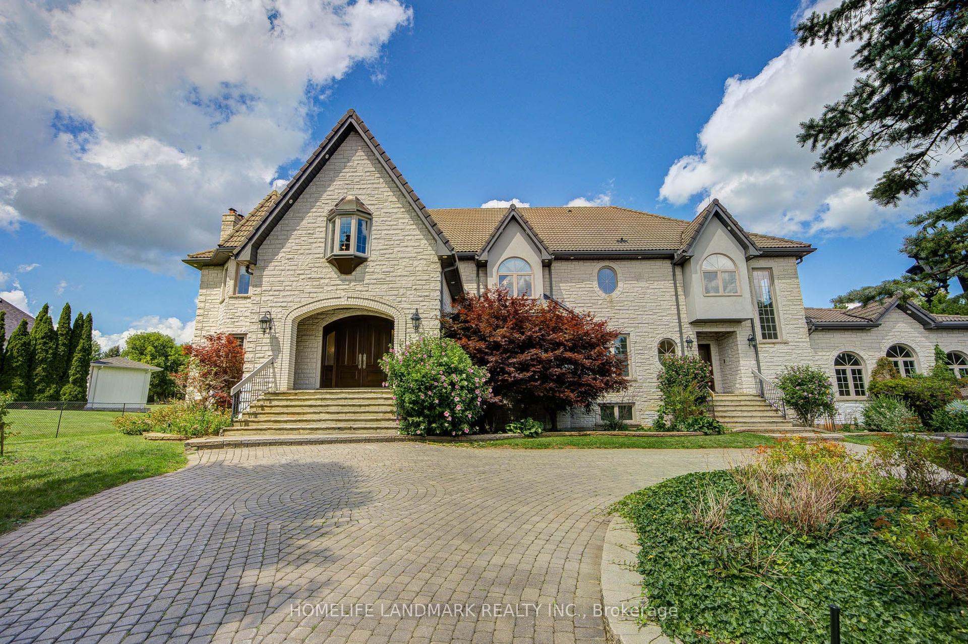 21 Kensington Drive, Richmond Hill — Detached for sale, photo 1