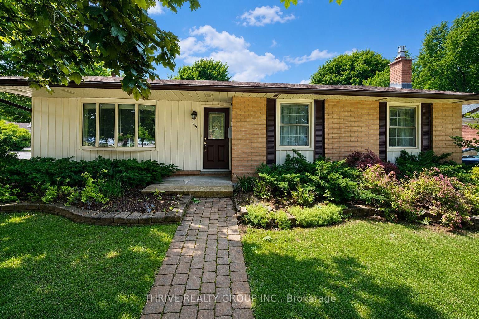 1449 Glenora Drive Upper #Upper — photo 1