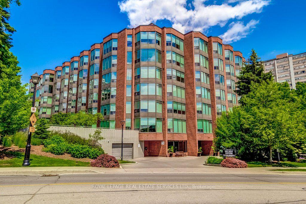 2121 Lakeshore Road 301 #301 — photo 1
