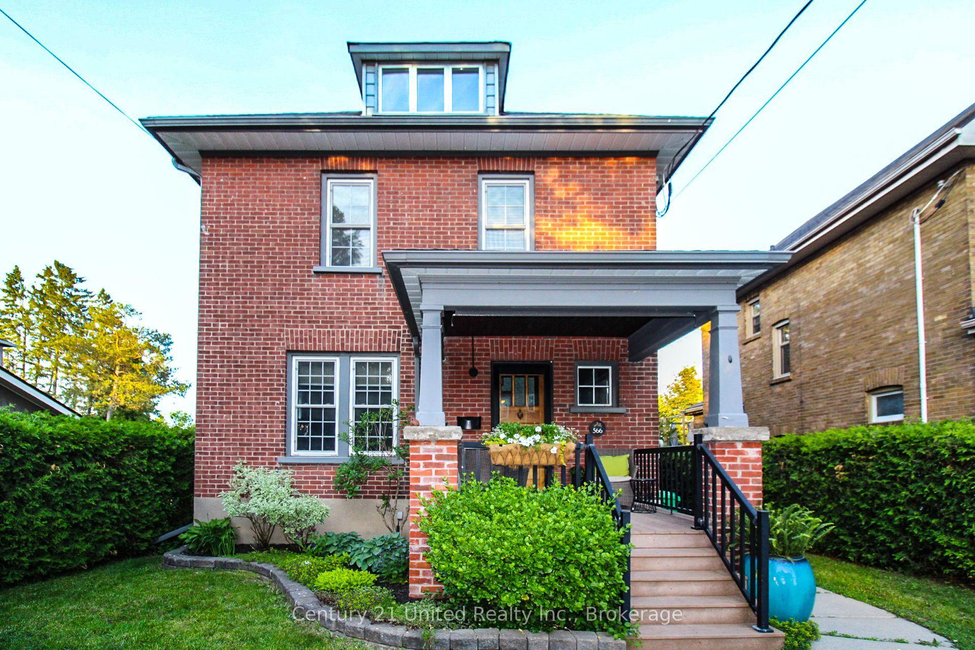 566 Waterford Street — photo 1
