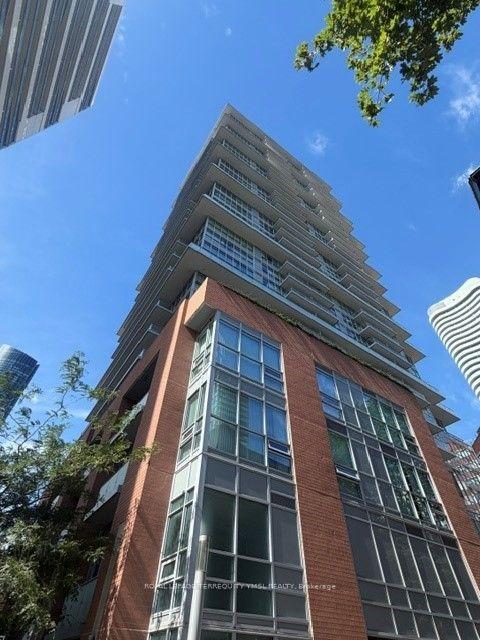 365 Church Street Ph11 #Ph11, Toronto — Condo for lease, photo 1