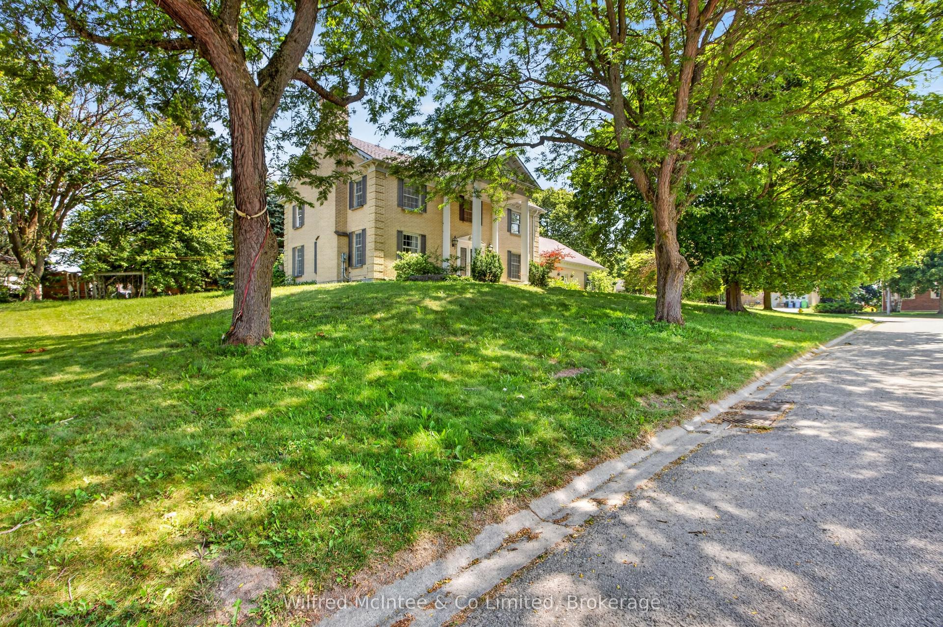 1 Remington Drive, North Huron — Detached for sale, photo 1