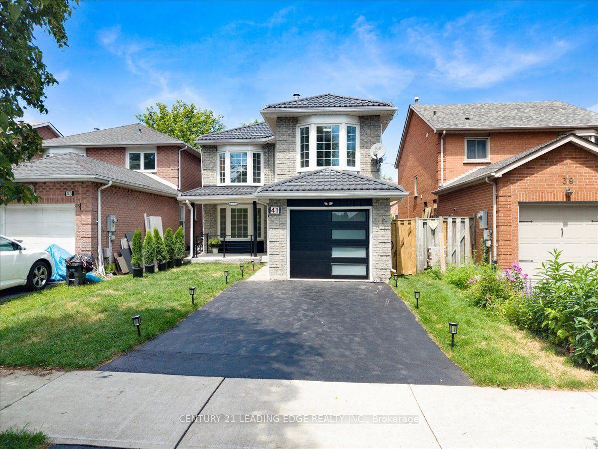 41 Graybark Crescent, Toronto — Detached for sale, photo 1