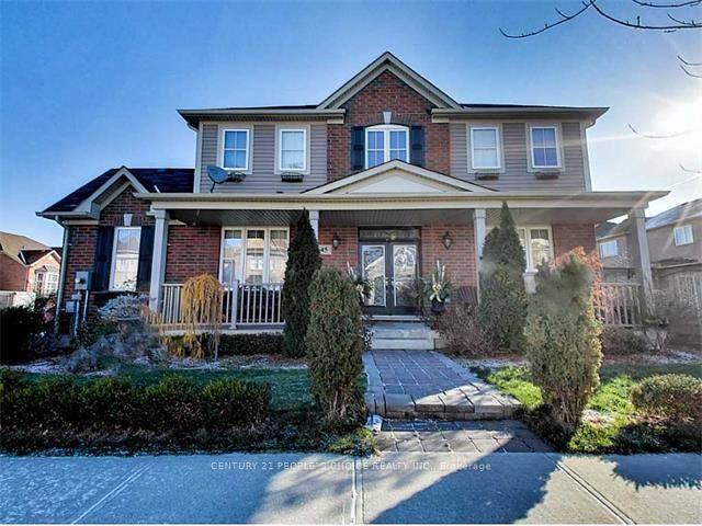 45 MONTREAL Circle — photo 1